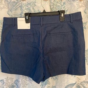NWT women’s Loft Navy Blue Riviera shorts sz 14